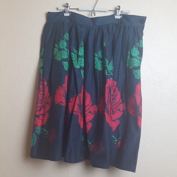 Unique Vintage Dresses & Skirts - Unique Vintage Roses Skirt